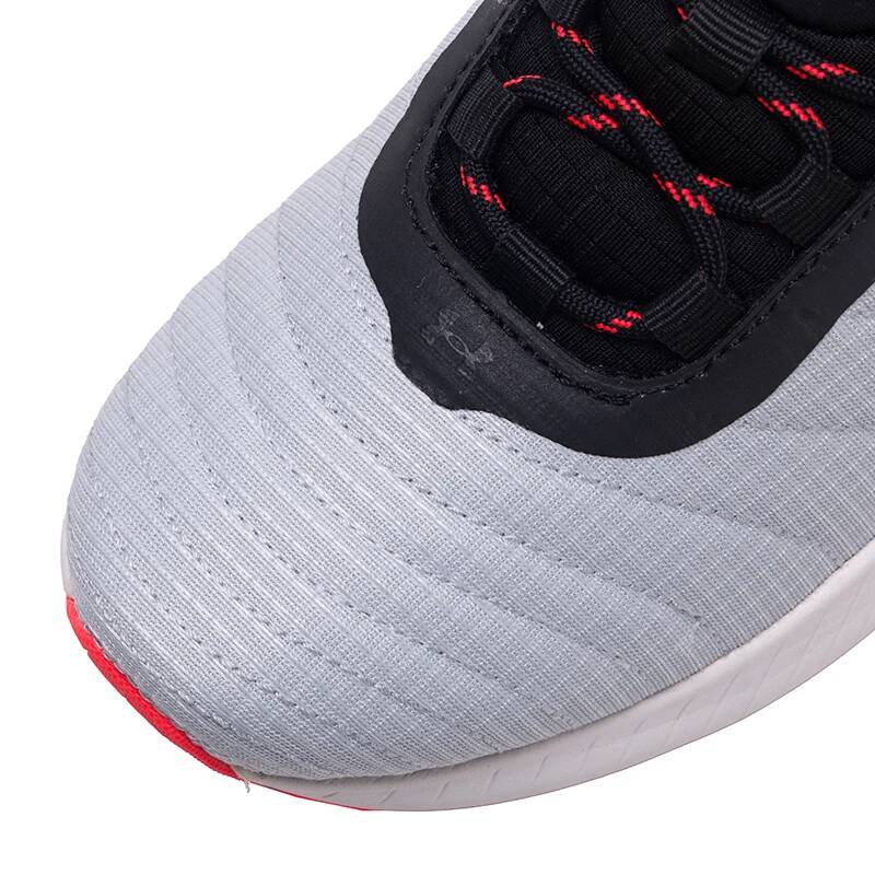 Under Armour sportschoenen voo - Yoga Fitness Hk recensie en prijs